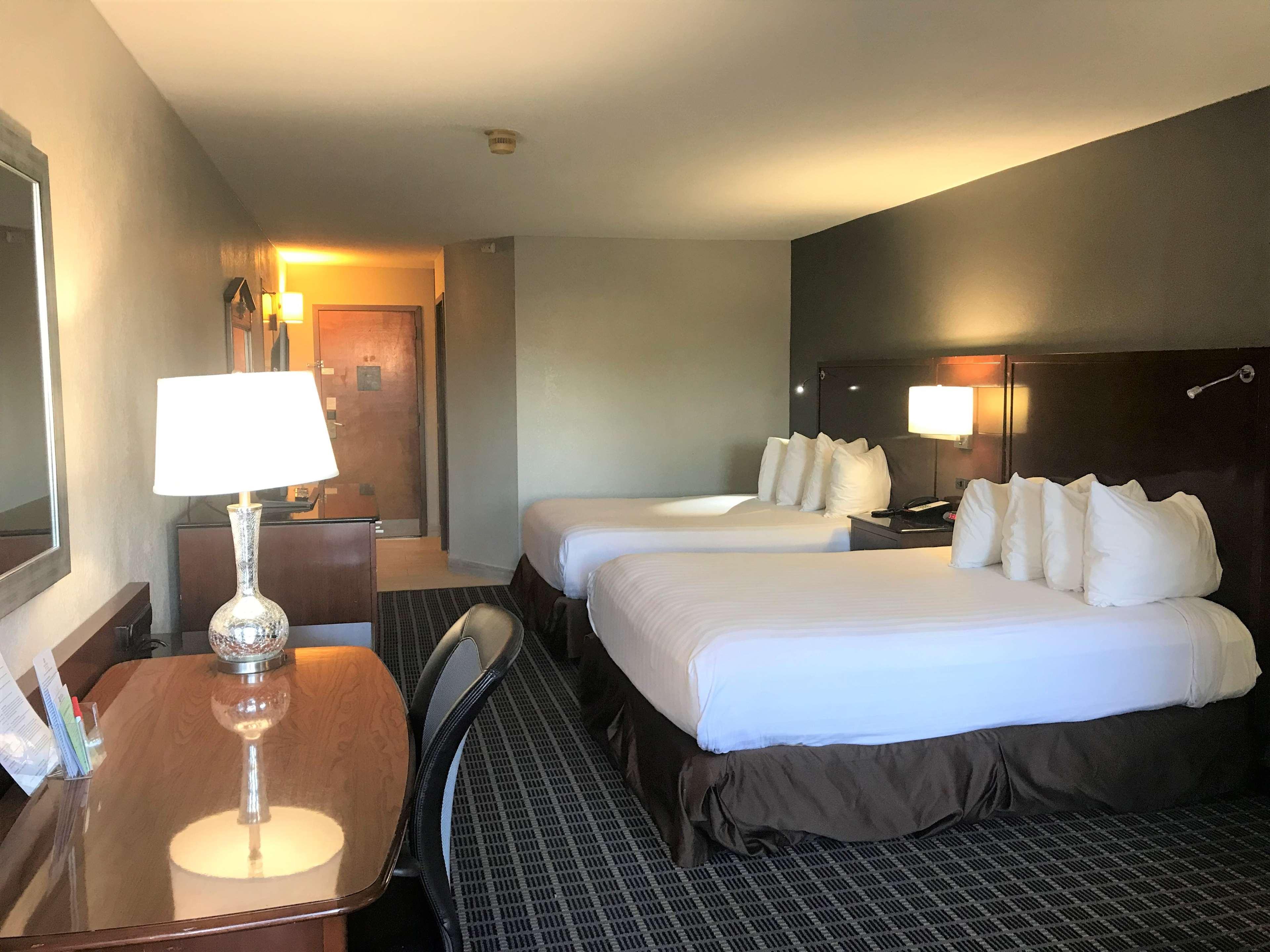 Surestay Plus Hotel By Best Western Greenwood Exterior foto