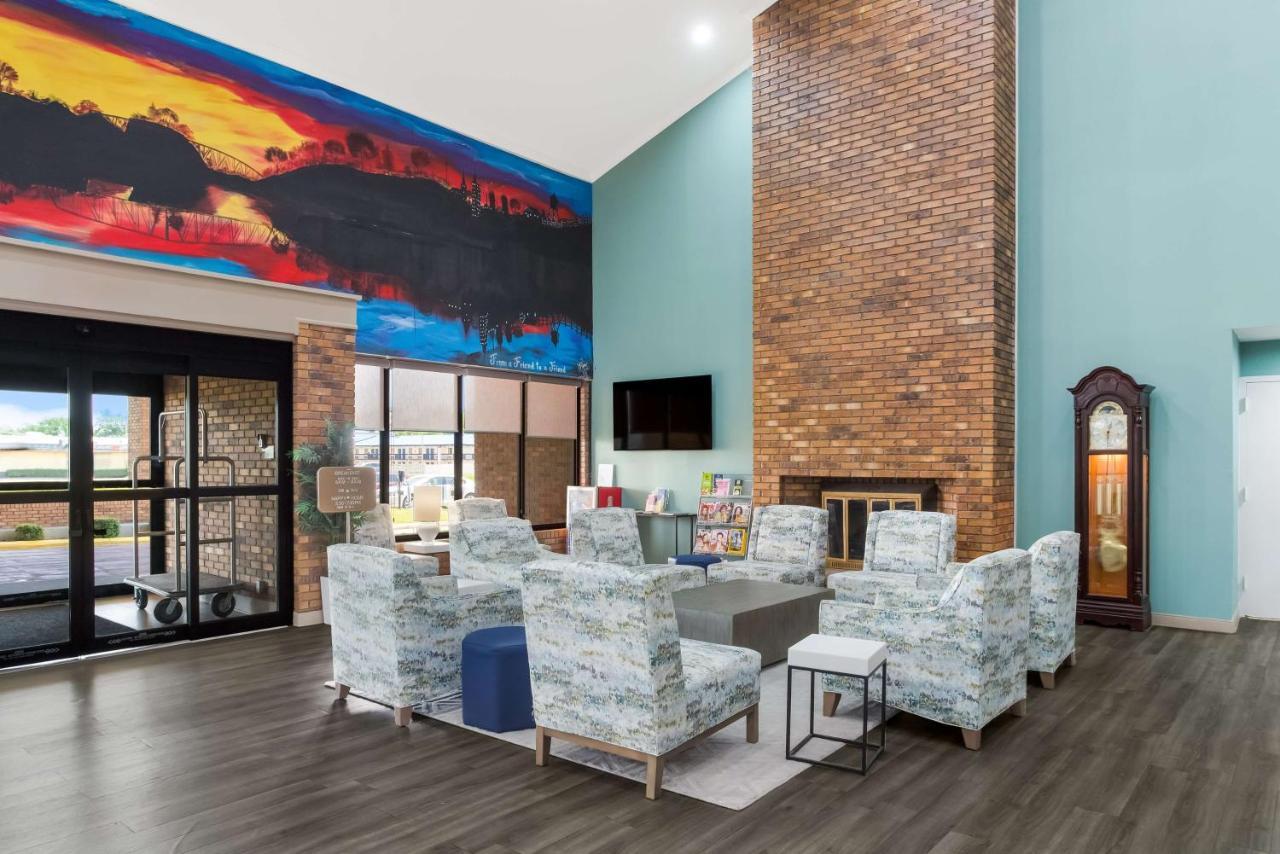 Surestay Plus Hotel By Best Western Greenwood Exterior foto