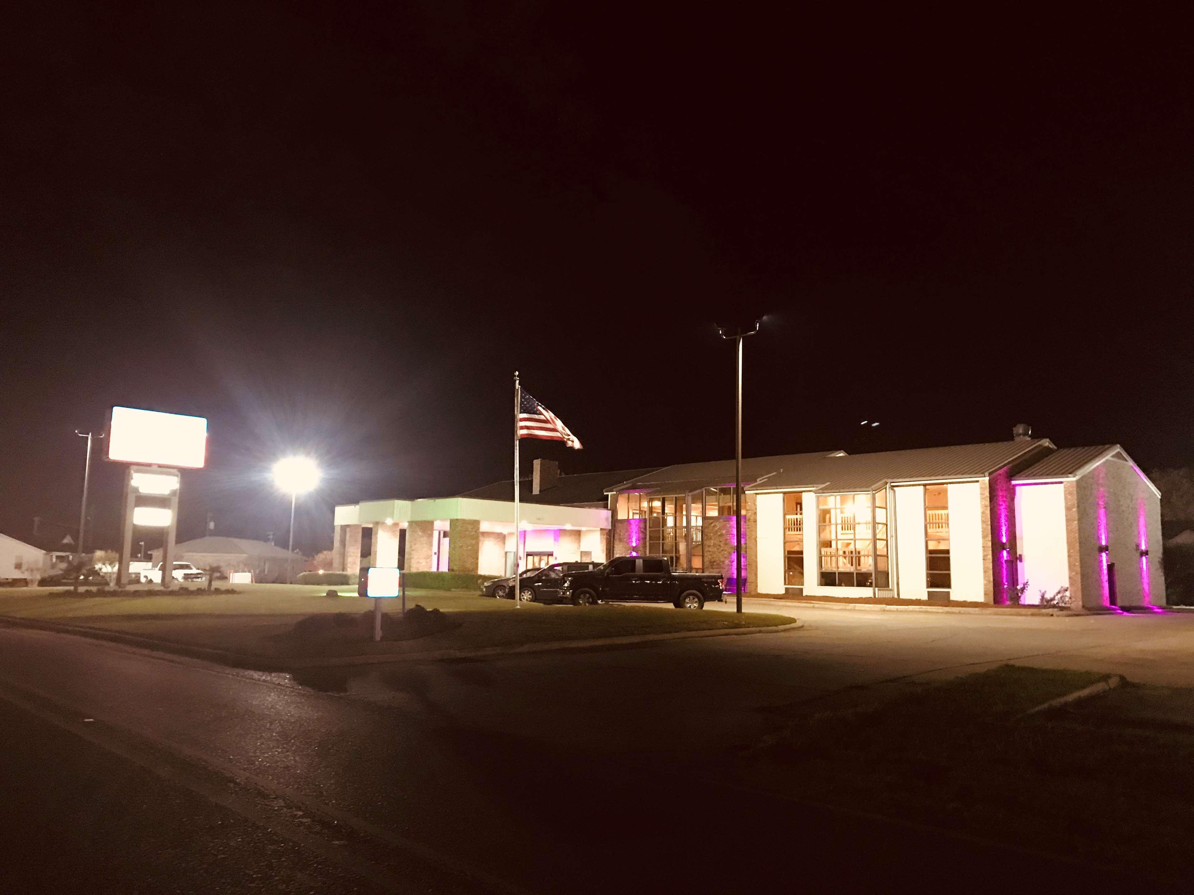Surestay Plus Hotel By Best Western Greenwood Exterior foto