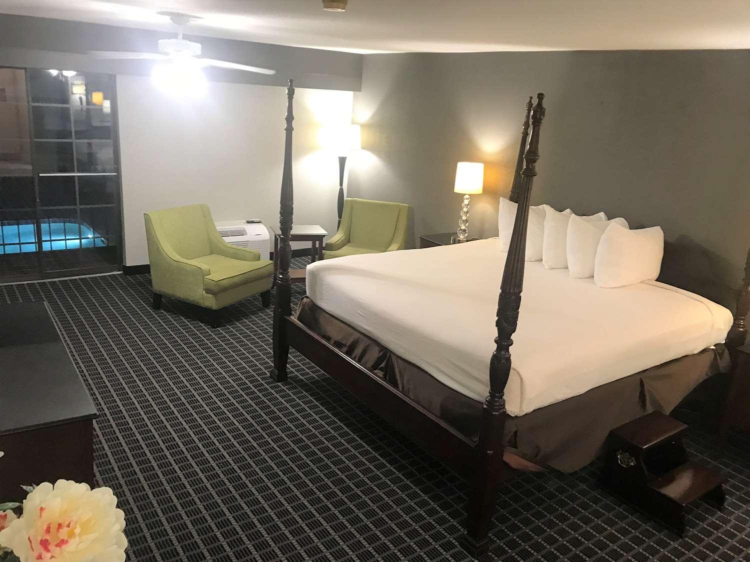 Surestay Plus Hotel By Best Western Greenwood Exterior foto